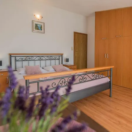 Village House Appartement